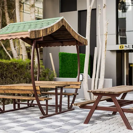 G Luxury 2* Nicosia