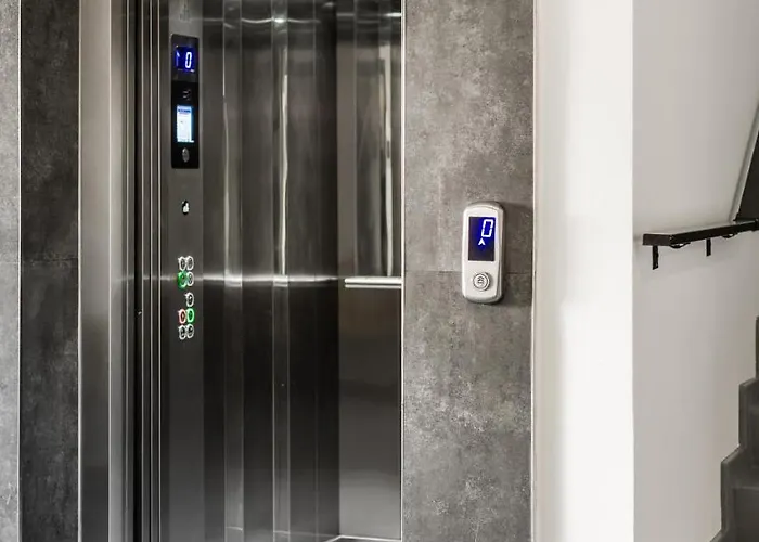 G Luxury 尼科西亚